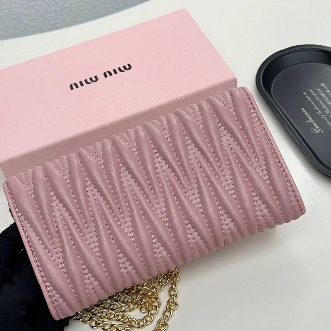 MIUMIU 5546 תמונה 25