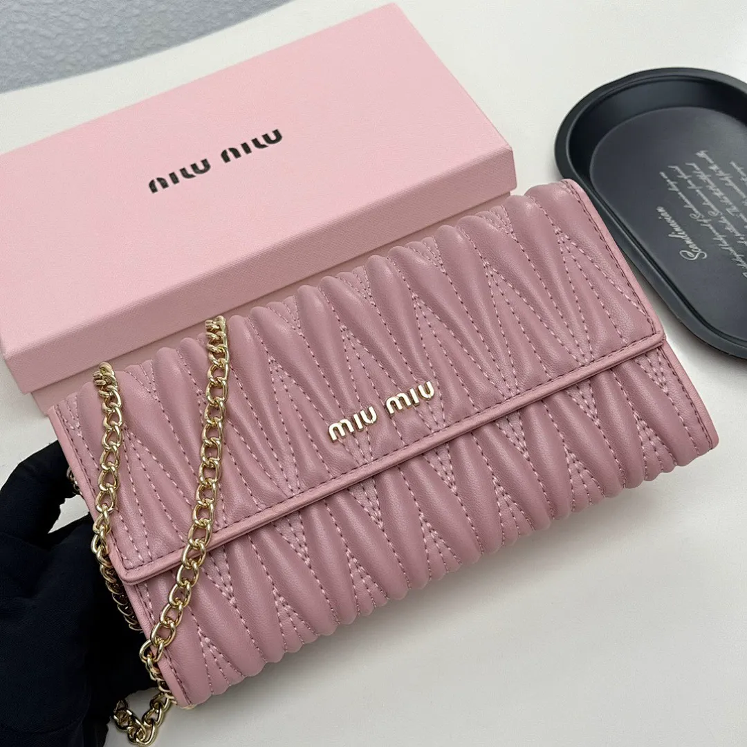 MIUMIU 5546 תמונה 27
