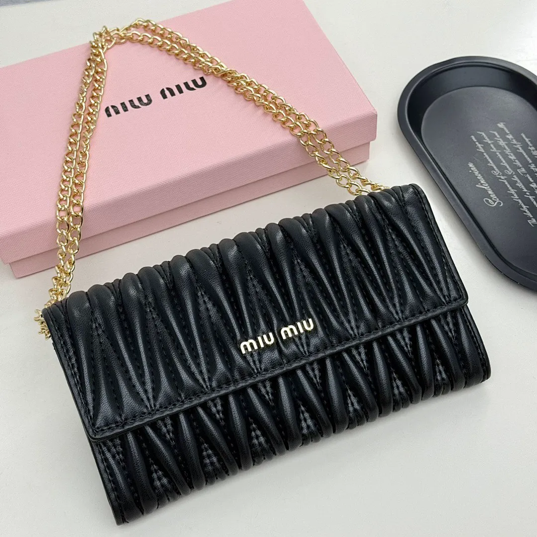 MIUMIU 5546 תמונה 4