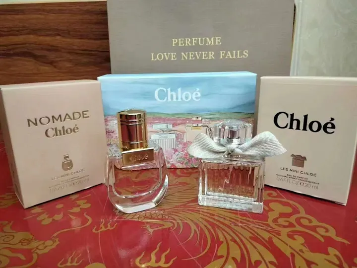 Chloe 5608