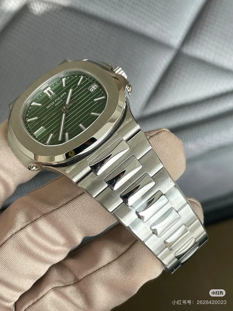 Patek Philippe 5713 תמונה 10