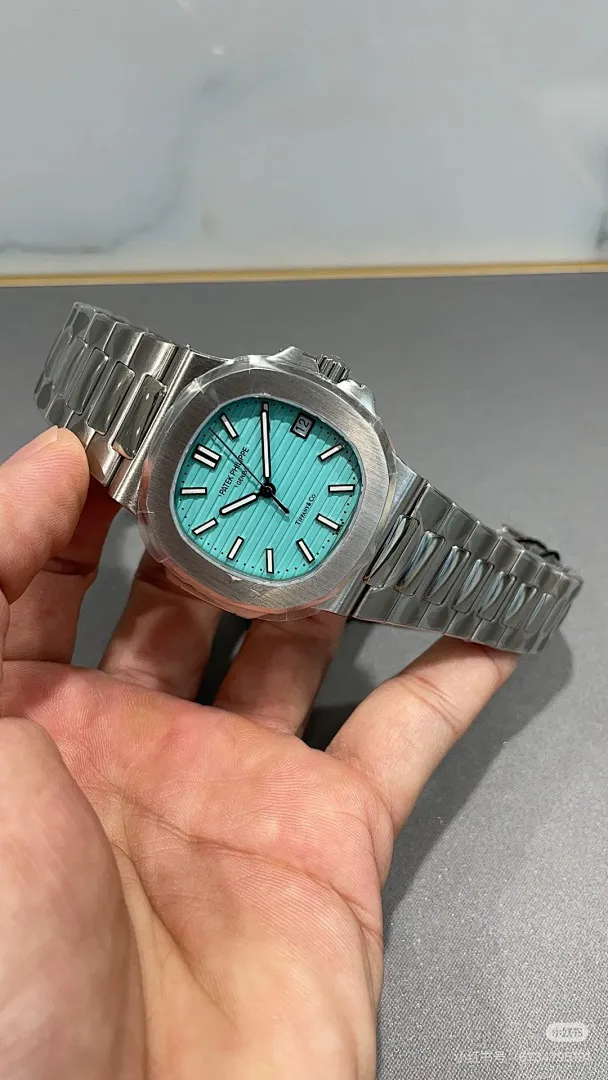 Patek Philippe 5713 תמונה 14