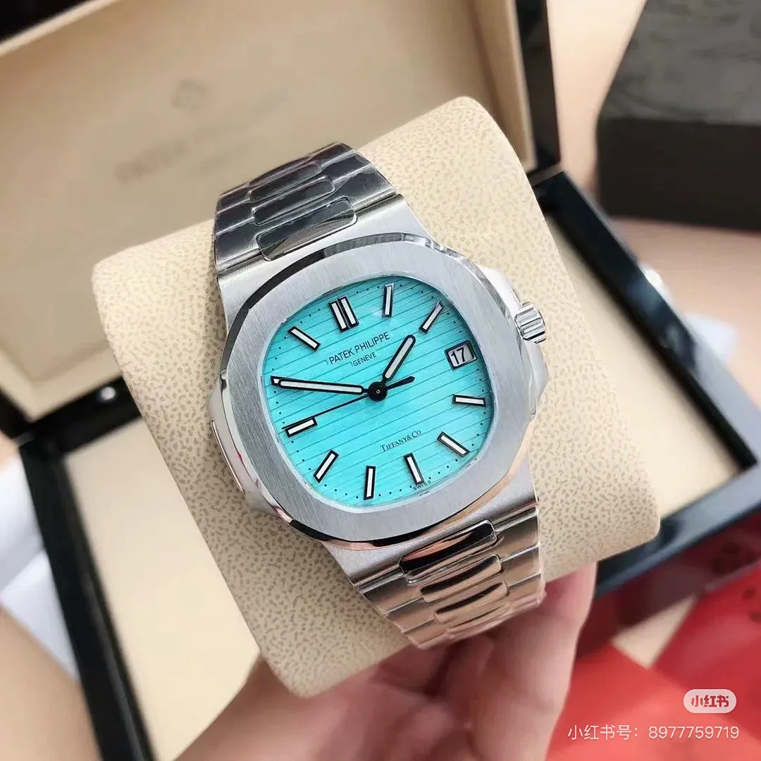 Patek Philippe 5713 תמונה 17