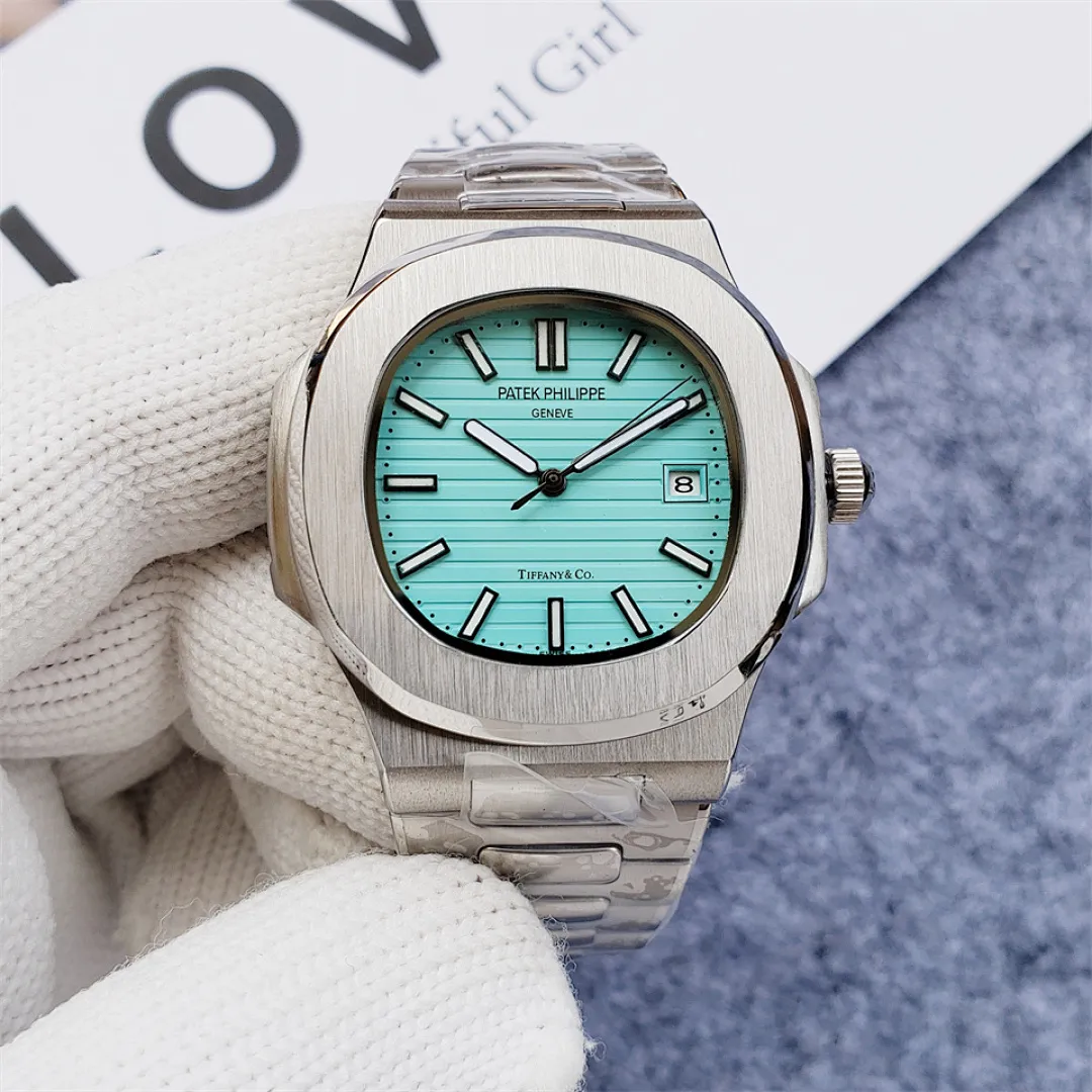 Patek Philippe 5713 תמונה 21