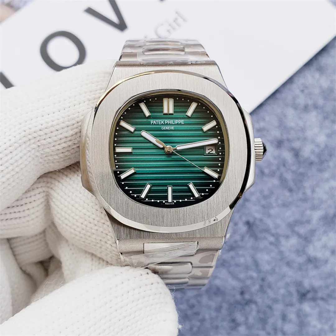 Patek Philippe 5713 תמונה 26