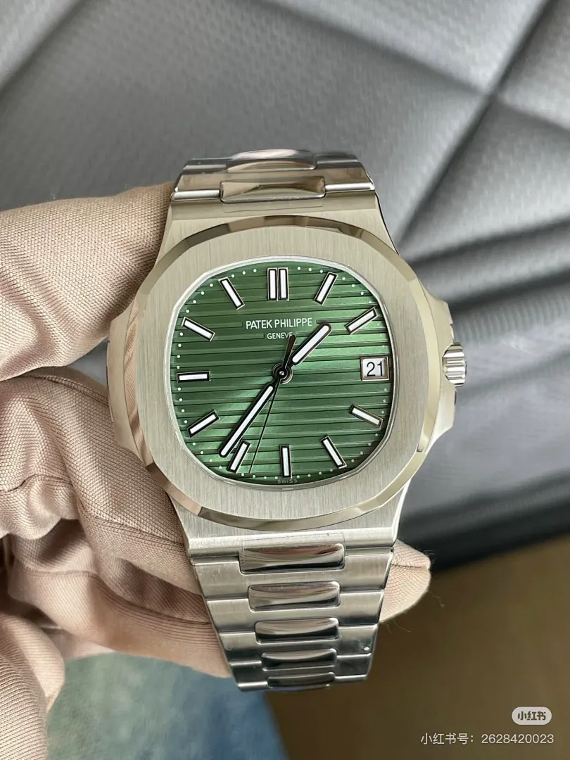 Patek Philippe 5713 תמונה 9