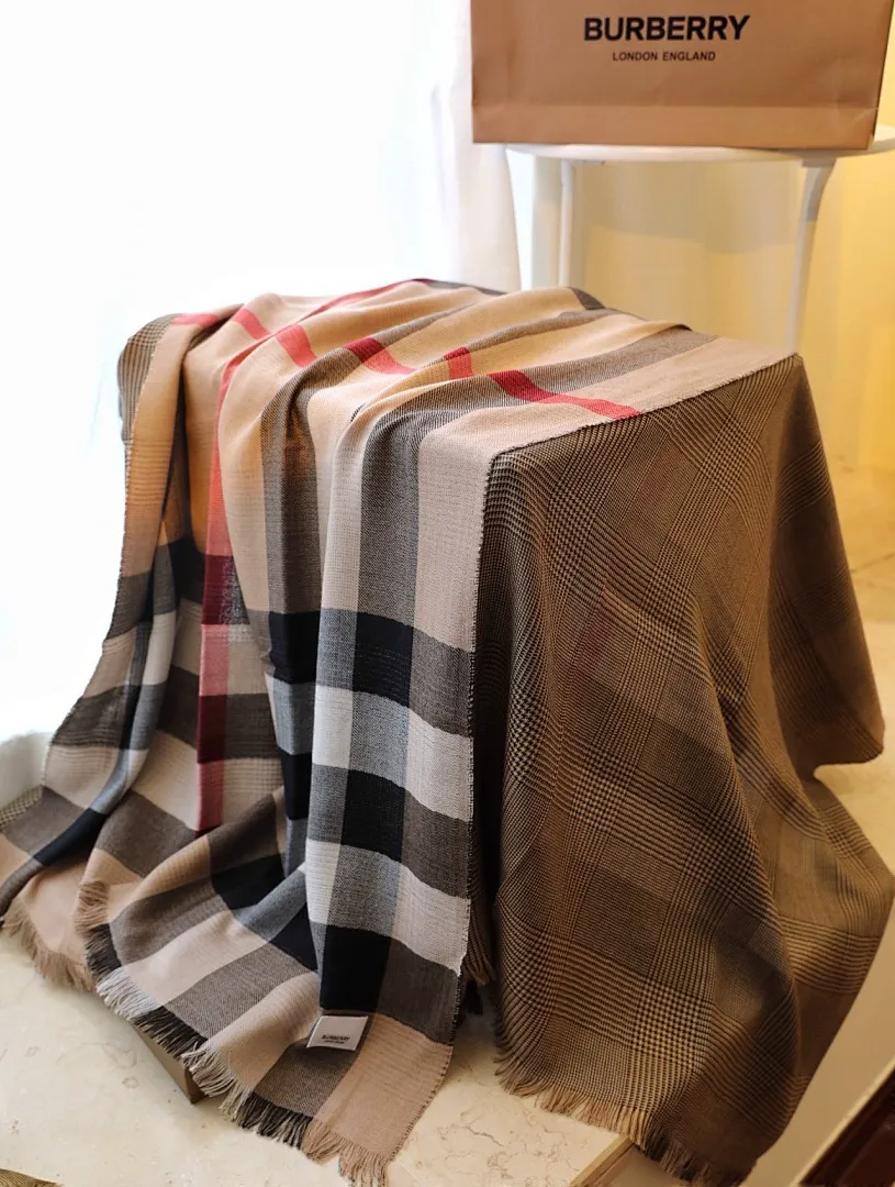 Burberry 5817 תמונה 4