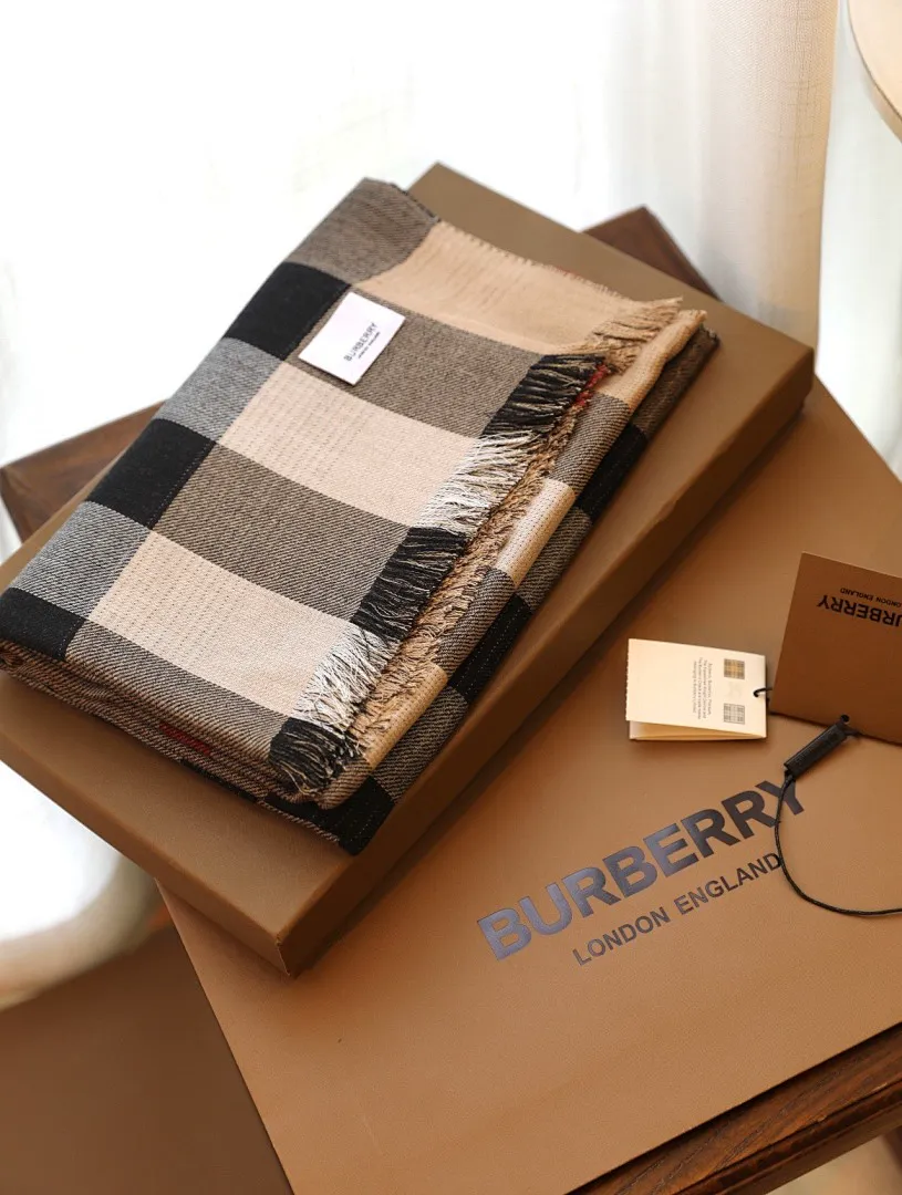 Burberry 5817 תמונה 7