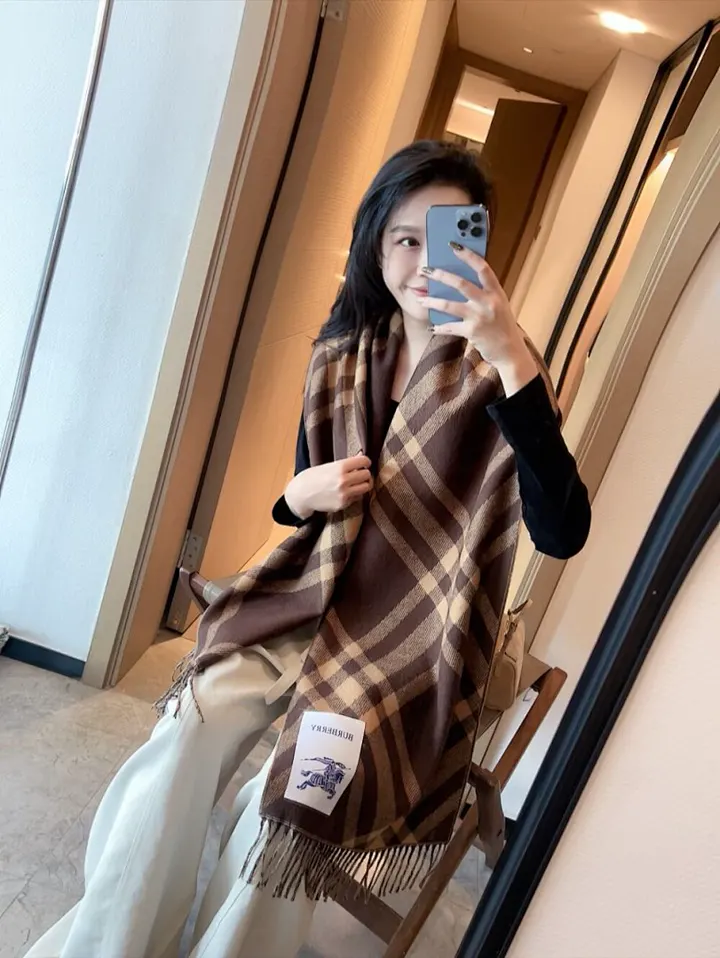 Burberry 5859