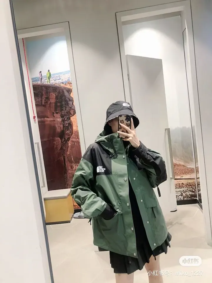 The North Face 5878