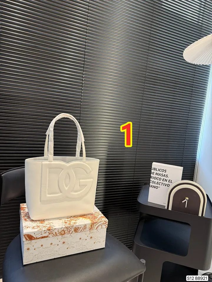 Dolce & Gabbana 6037