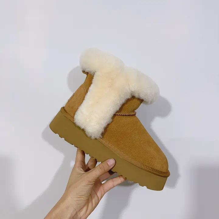 UGG 6115F