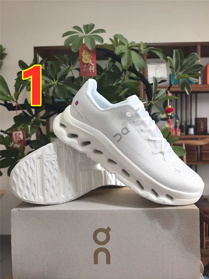 On Cloud 6548