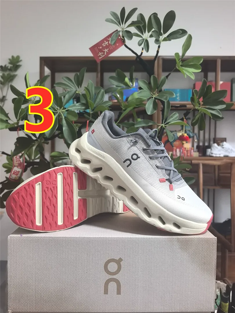 On Cloud 6549 תמונה 6