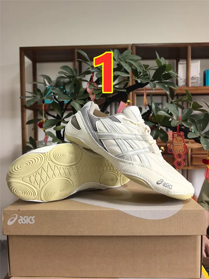 Asics 6555