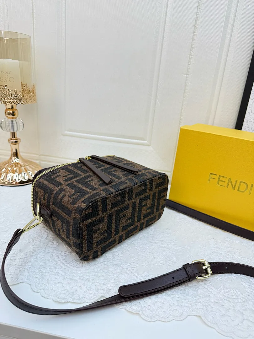 Fendi 9E4P תמונה 6