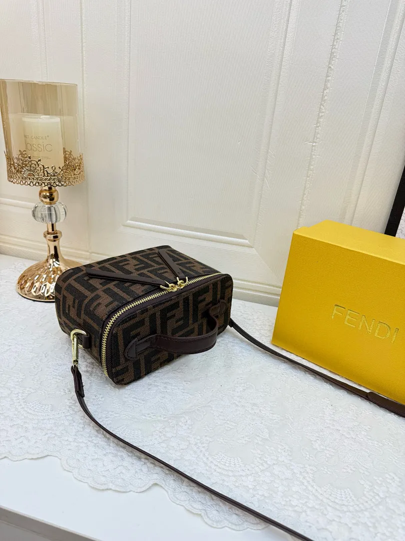 Fendi 9E4P תמונה 9