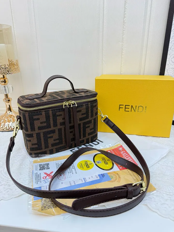 Fendi 9E4P