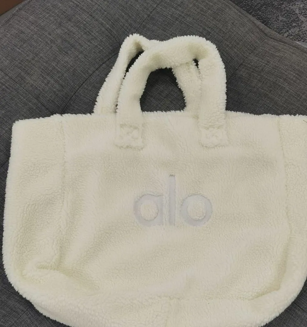 alo yoga ALB02 תמונה 9