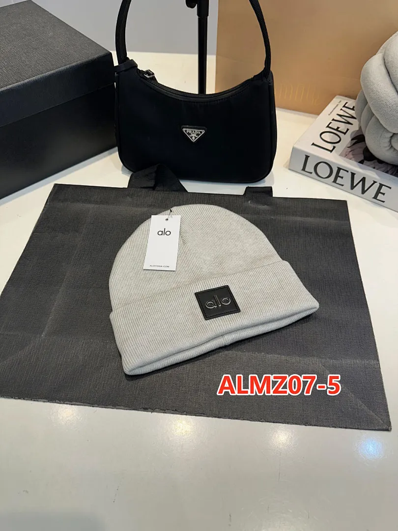alo yoga ALMZ07 תמונה 13