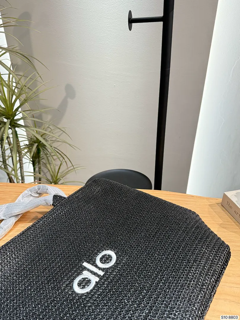alo yoga AYGBB015 תמונה 4