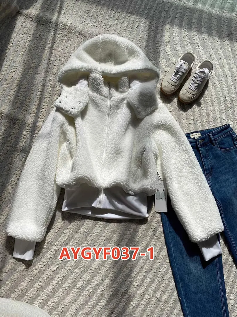 alo yoga AYGYF037 תמונה 11