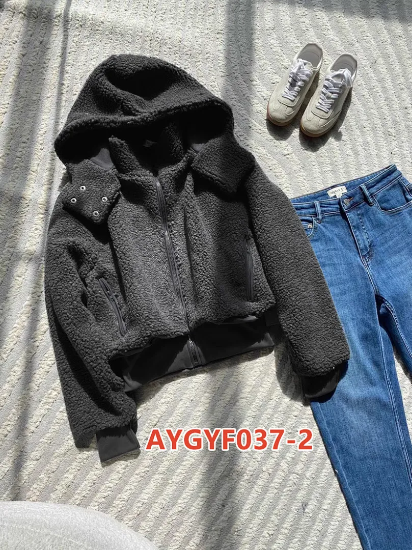 alo yoga AYGYF037 תמונה 12