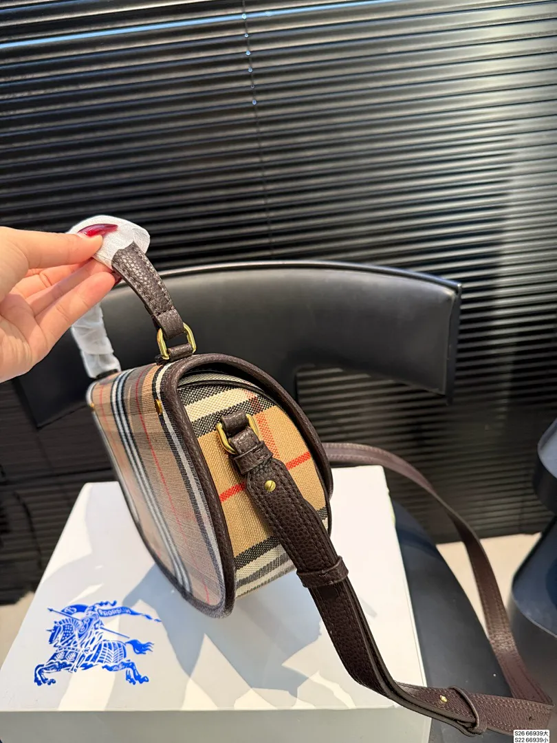 Burberry BBRB08 תמונה 5