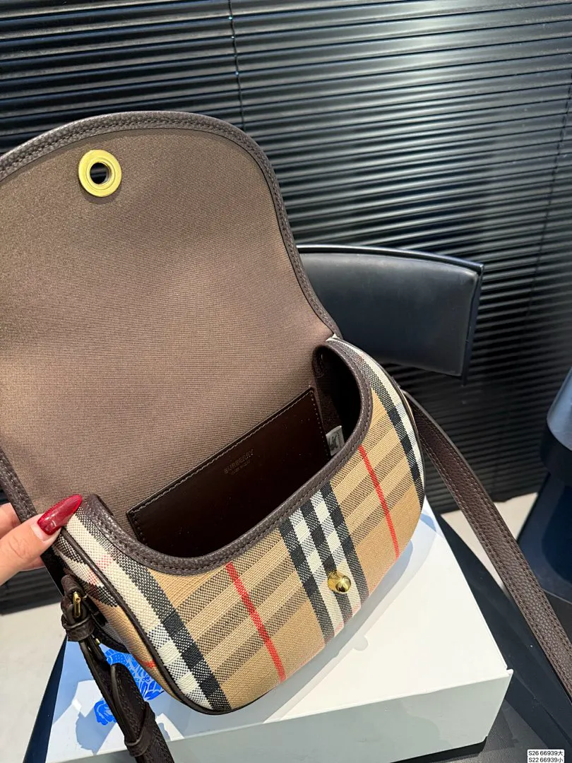 Burberry BBRB08 תמונה 8