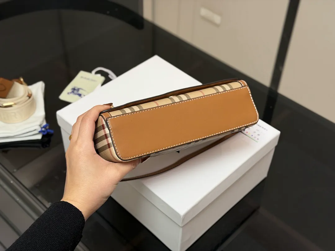 Burberry BBRB09 תמונה 6
