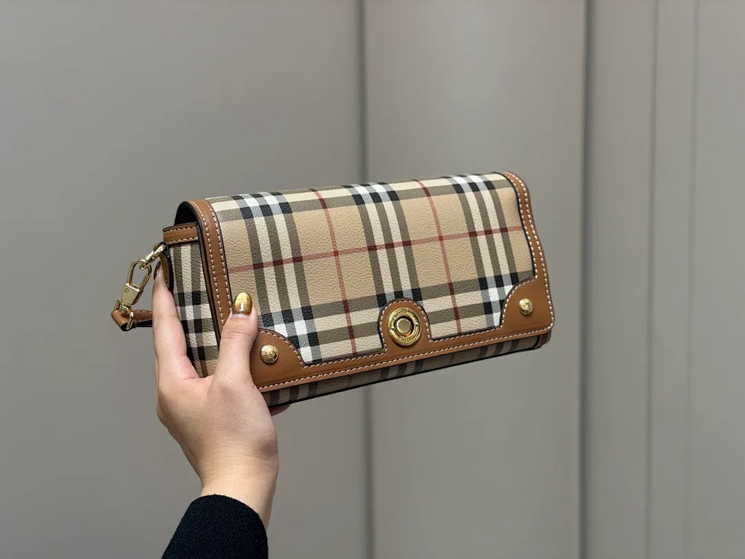 Burberry BBRB09 תמונה 8