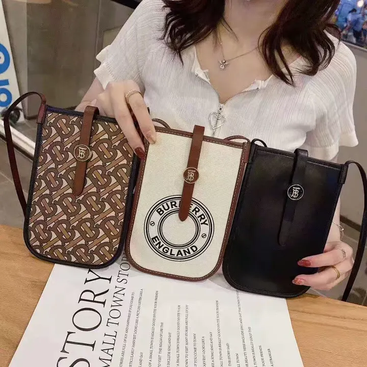 Burberry BBRB13