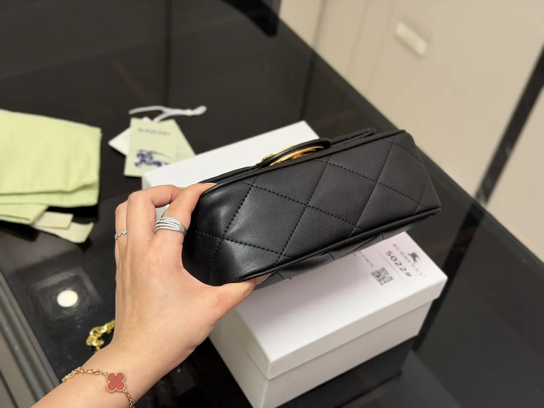 Burberry BBRB15 תמונה 6