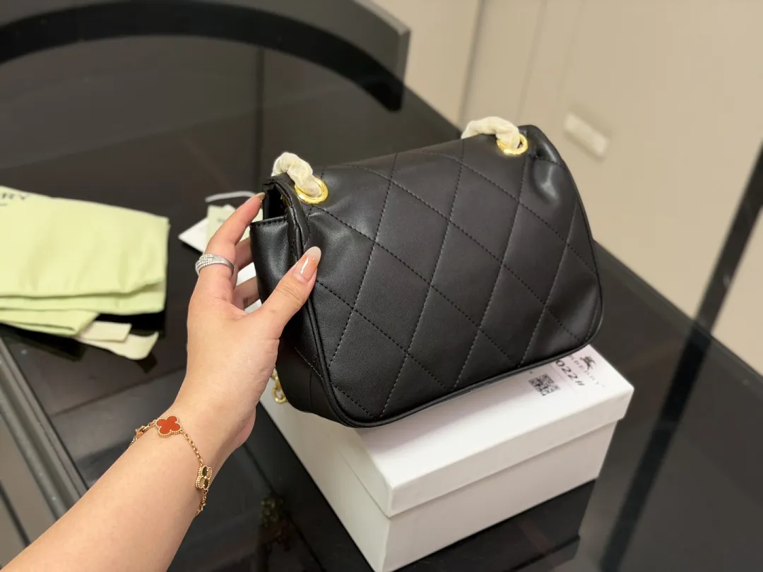 Burberry BBRB15 תמונה 7