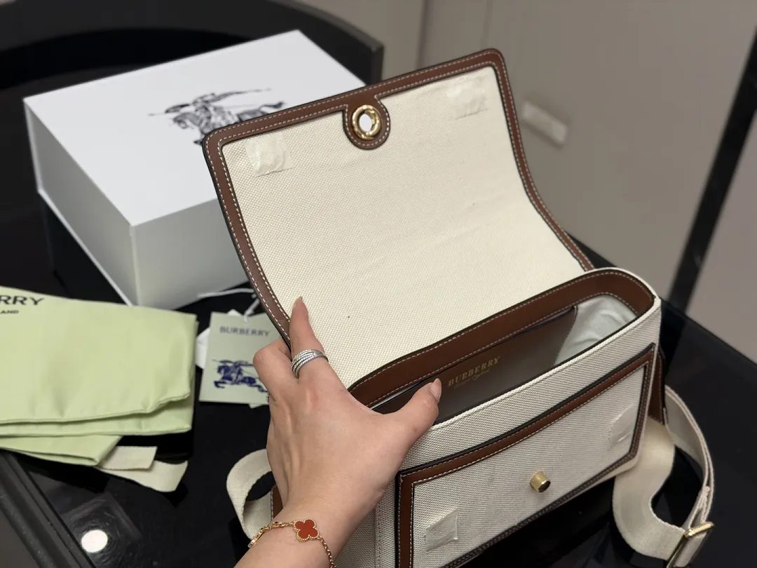 Burberry BBRB16 תמונה 10