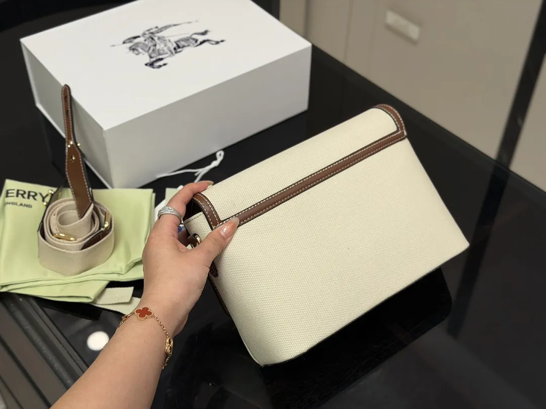 Burberry BBRB16 תמונה 5