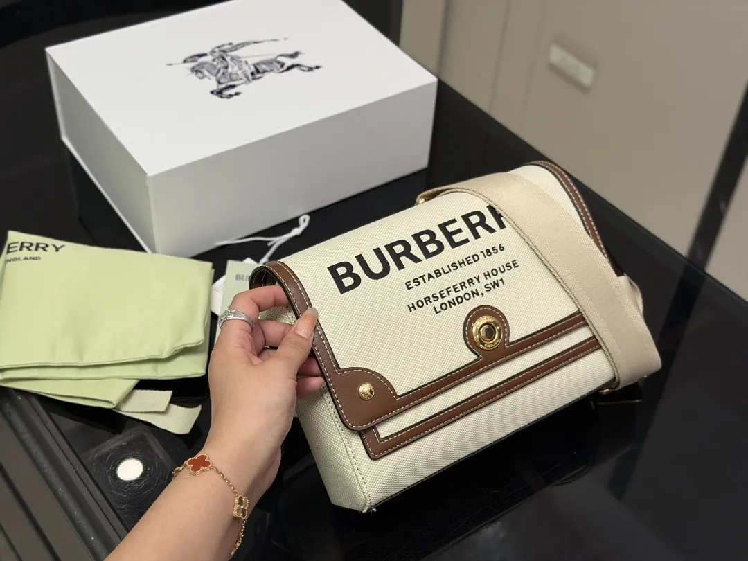 Burberry BBRB16 תמונה 8