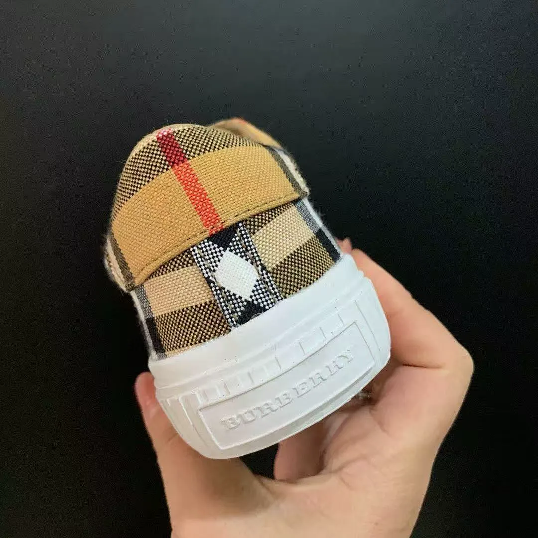 Burberry BBRX05 תמונה 4