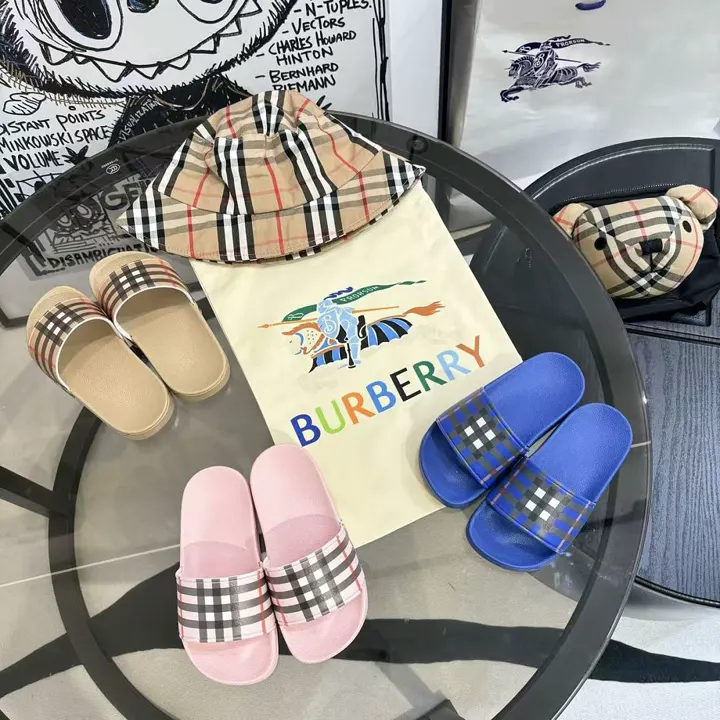 Burberry BBRX08