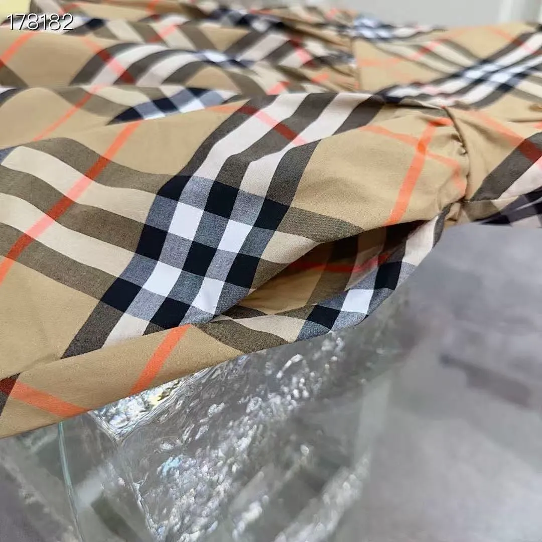 Burberry BBRYF40 תמונה 3