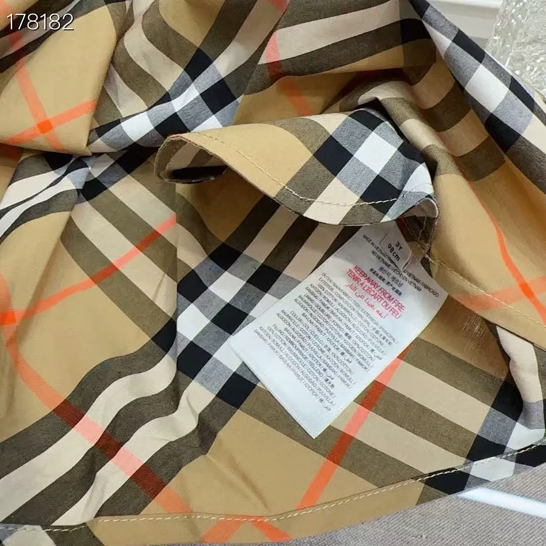 Burberry BBRYF40 תמונה 4