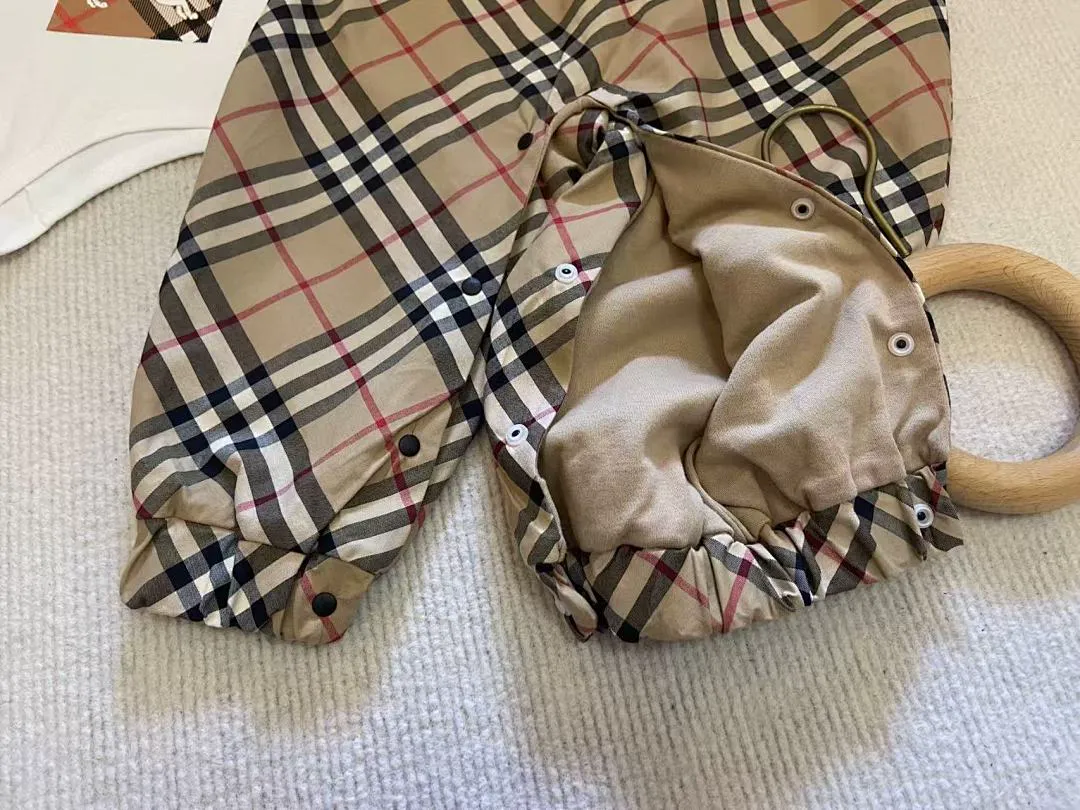 Burberry BBRYF60 תמונה 4
