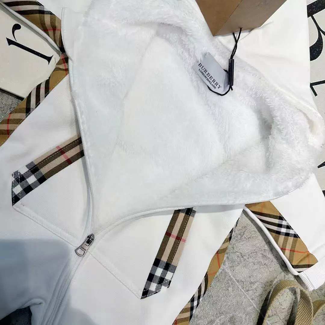 Burberry BBRYF90 תמונה 4