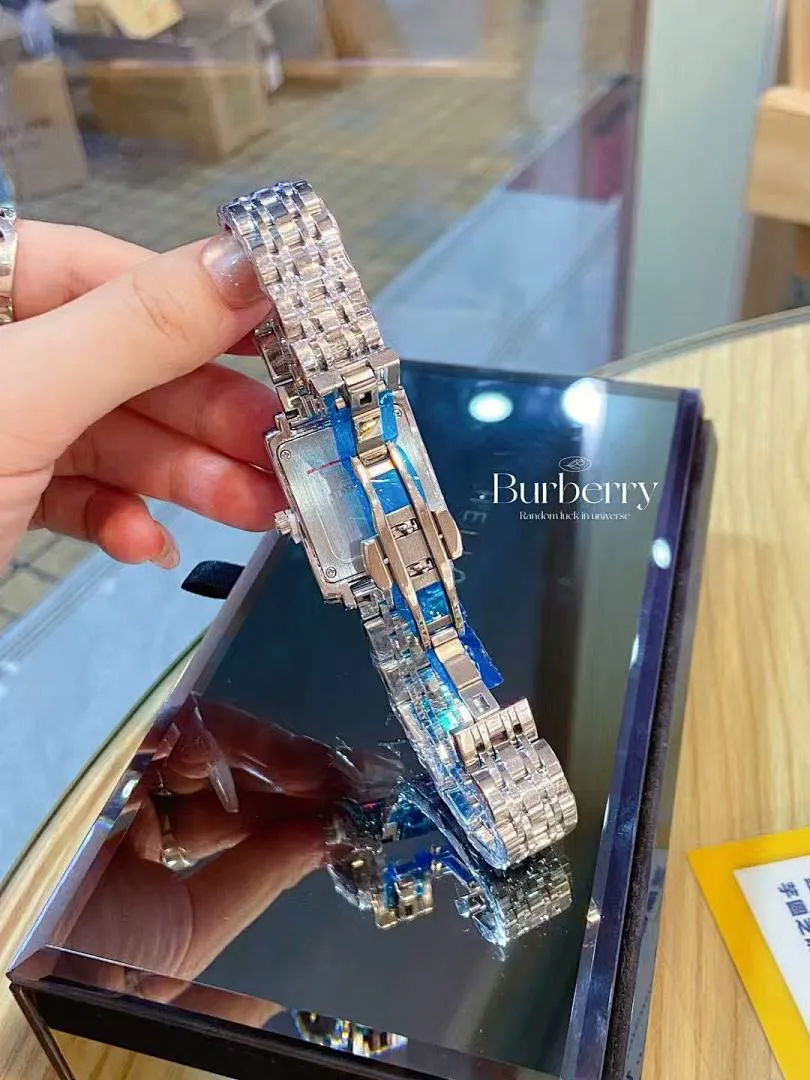 Burberry BBW4 תמונה 7