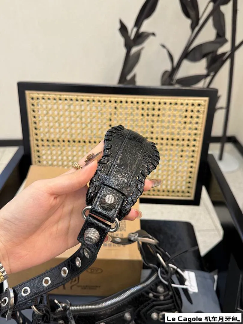 Balenciaga BNSBB003 תמונה 16