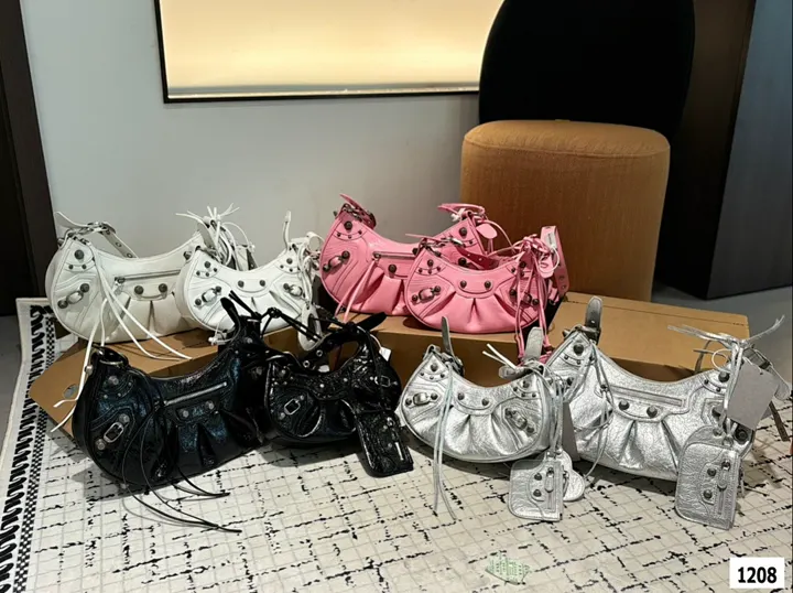 Balenciaga BNSBB003
