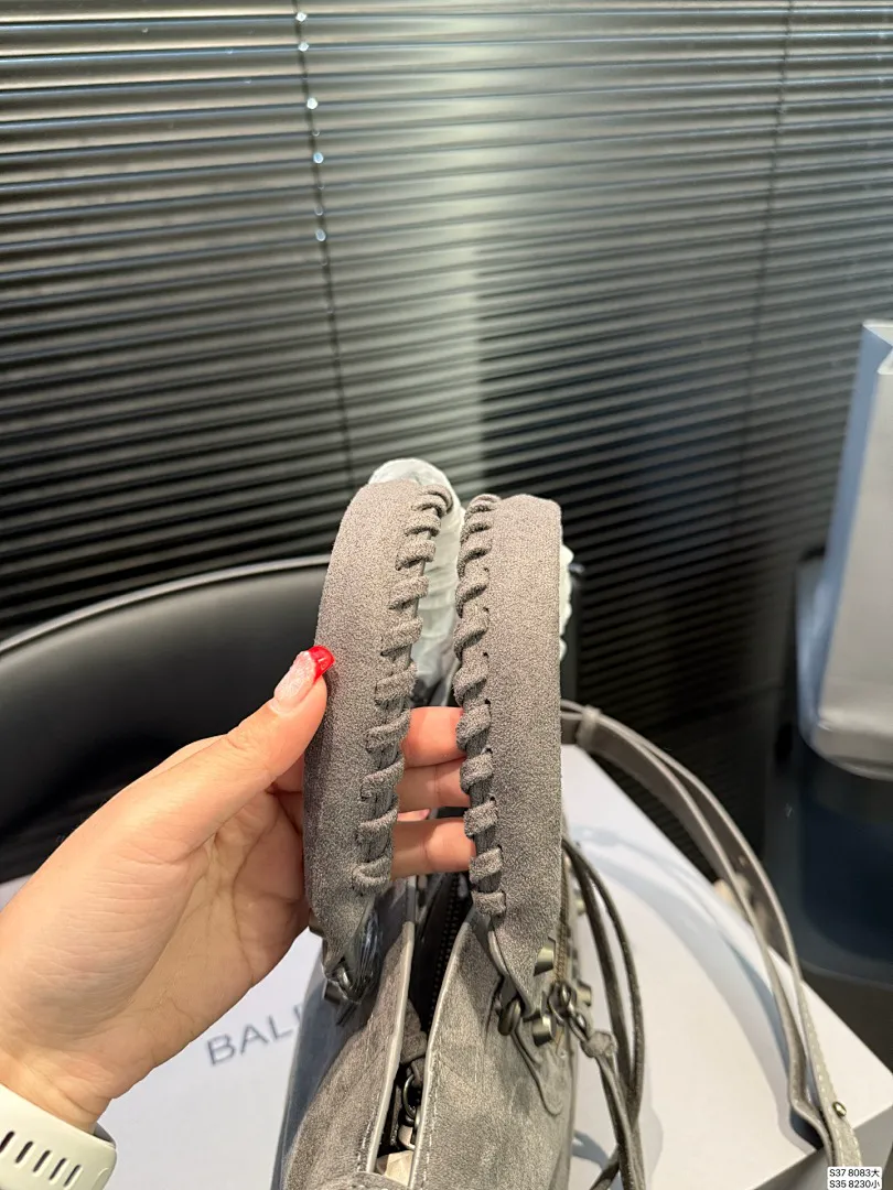 Balenciaga BNSBB006 תמונה 8