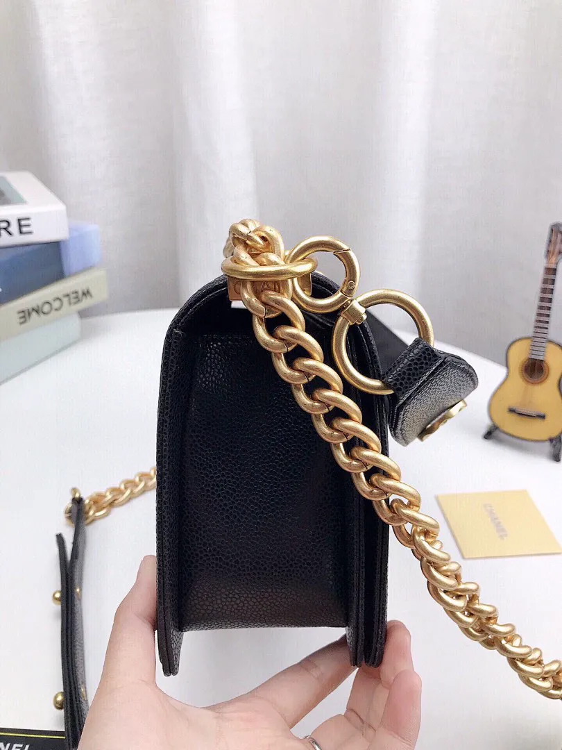 Chanel CHNB17 תמונה 4