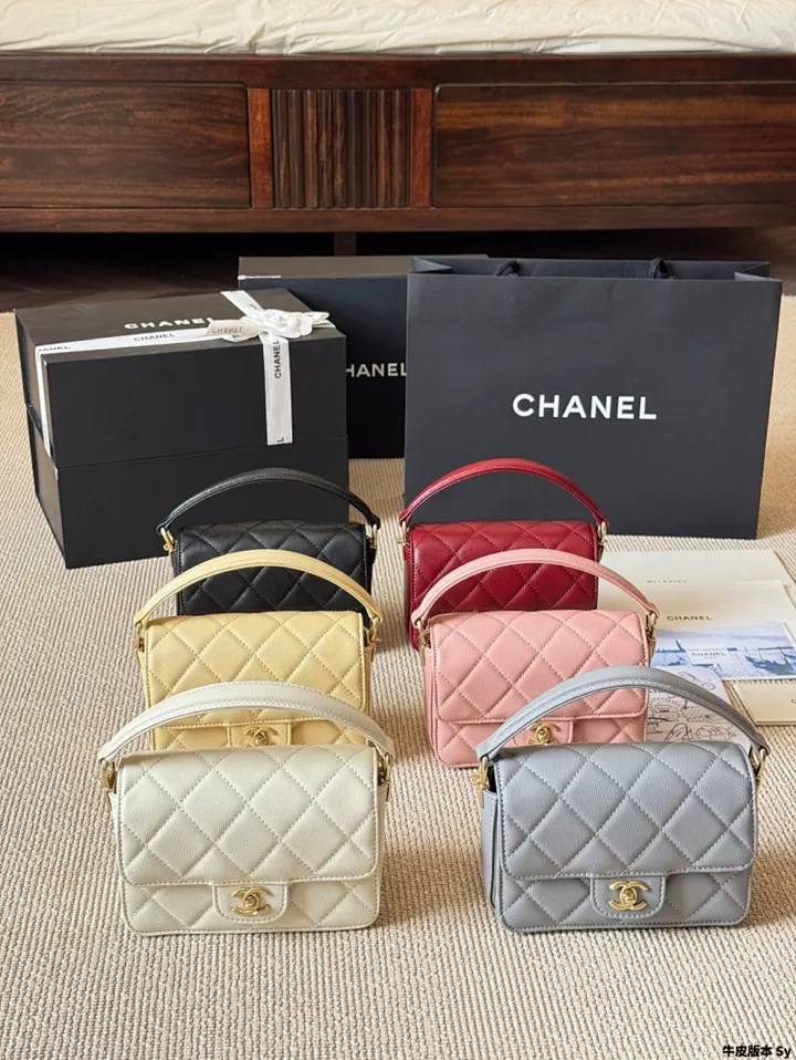 Chanel CHNB19