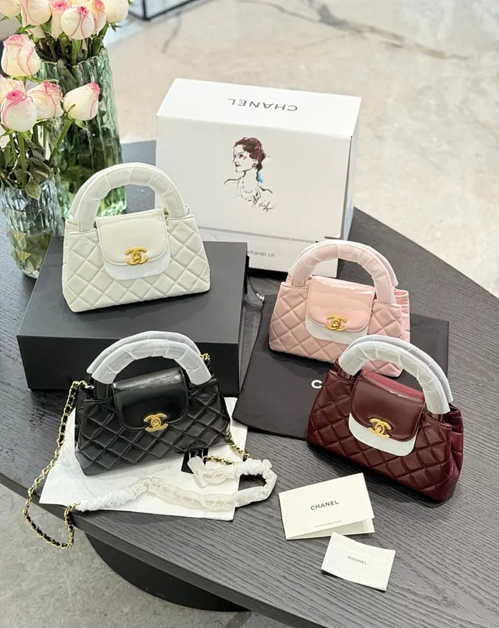 Chanel CHNB37